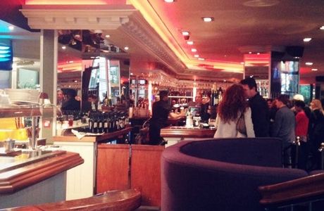 The Chameleon Restaurant & Bar