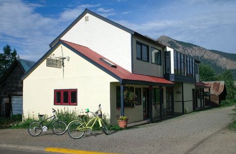 Rijks Family Gallery, Inc.