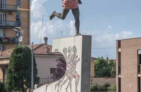 La Vittoria e di Dorando - Monumento a Dorando Pietri