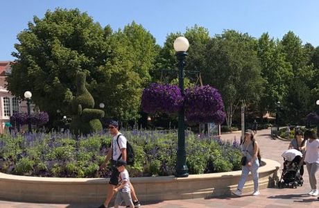 Tourist Information Desk - Disneyland Paris
