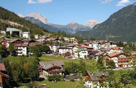Borgo di Vigo di Fassa