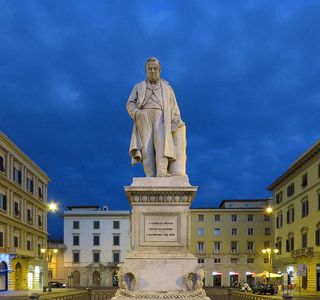Piazza Camillo Benso di Cavour
