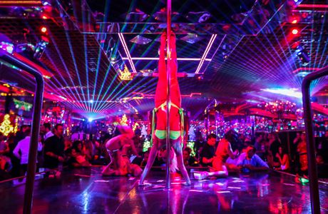 Crazy Lily Night Club
