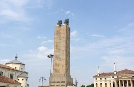 Piazza IV Novembre