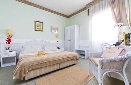 Ex Sede della Cassa di Risparmio di Venezia - Villa Teresa, gia Gaidano