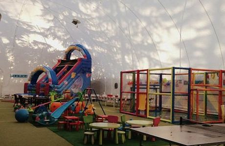Salta Salta - Playground with inflatable games in Mestre