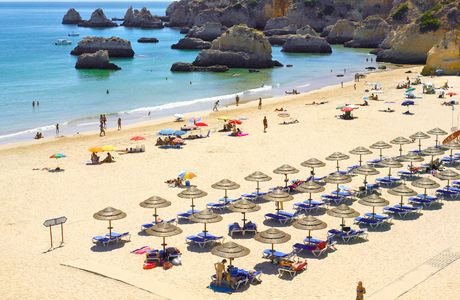 Barranco das Canas Beach