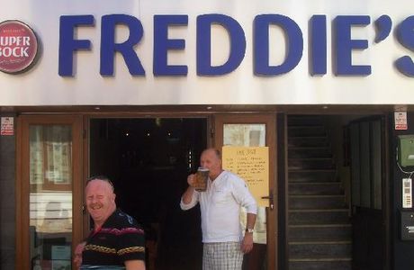 Freddie's Bar