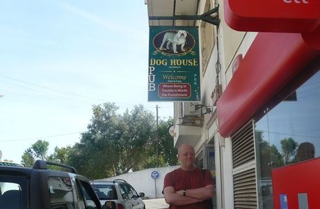 Doghouse Pub