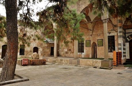 Sari Selim Camii