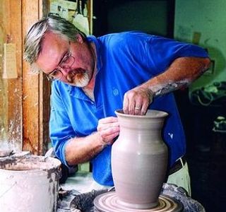 Alewine Pottery