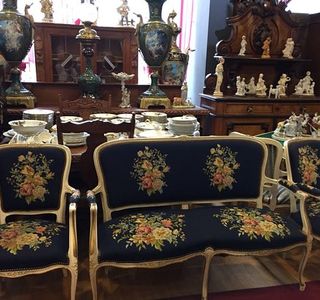 Antiques Shop