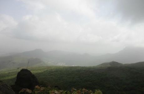 Dataar Hills
