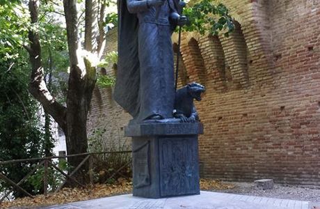 Monumento a Federico II