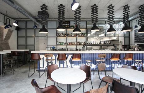 Docks Cafe