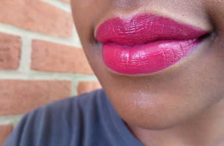 Loc N Lip