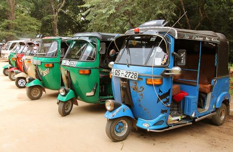 Nuwan Tuktuk Service