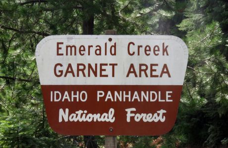 Emerald Creek Garnet Area