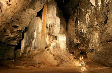 Wellington Caves & Phosphate Mine