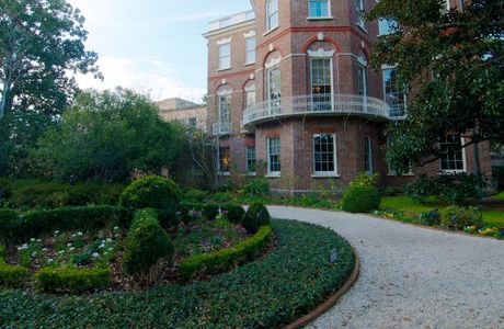 Nathaniel Russell House