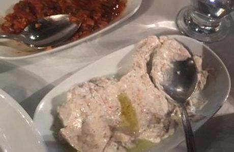Moshos Taverna