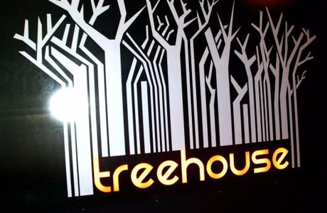 Treehouse Bar