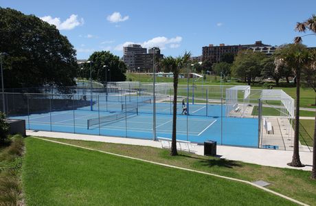 Mikiyama Park Tennis Club House