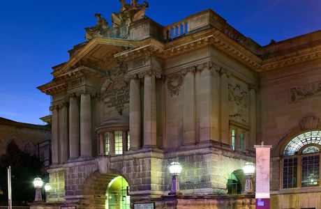Bristol Museum & Art Gallery