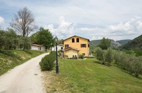 Borgo Montano di Sassalbo