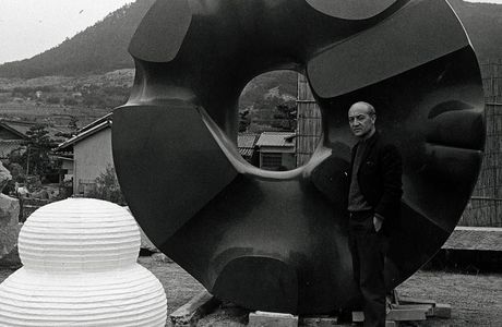 Hand Monument of Noguchi Soichi