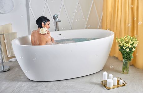 Bizarre Bath