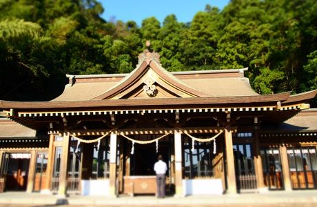 Oita Gokoku Jinja Shrine