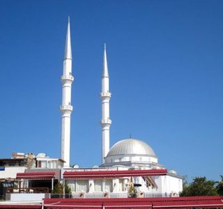 Turgutreis Merkez Cami