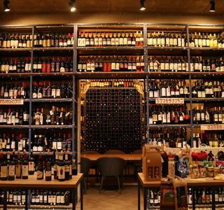 Amphora Wine Shop