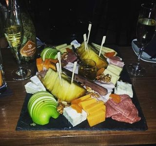 Foyer - Wine & Cocktail Bar