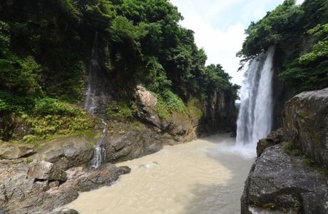 Kamoshika Falls