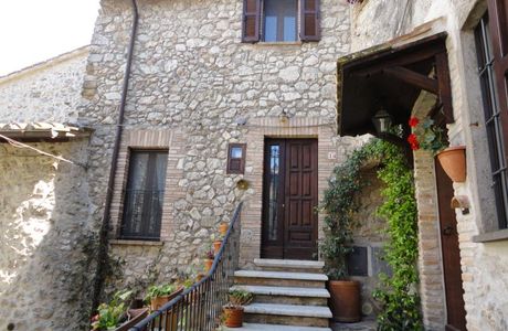 Borgo di Lugnano in Teverina