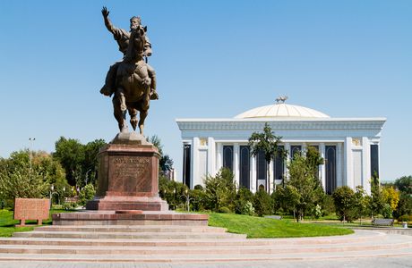 Amir Temur Square