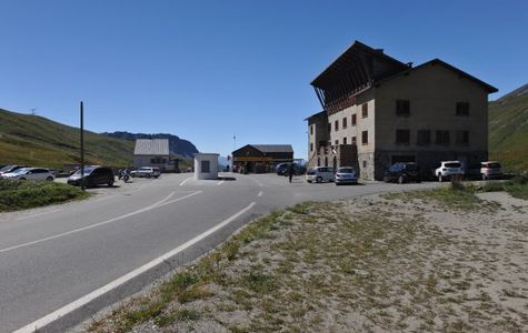 Colle del Piccolo San Bernardo 1