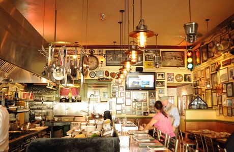 De Rocco Cafe