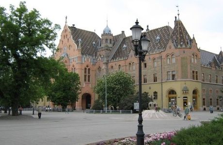 Kecskemét Town Hall
