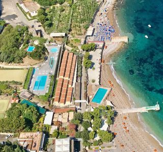 Le Axidie Beach & Pool