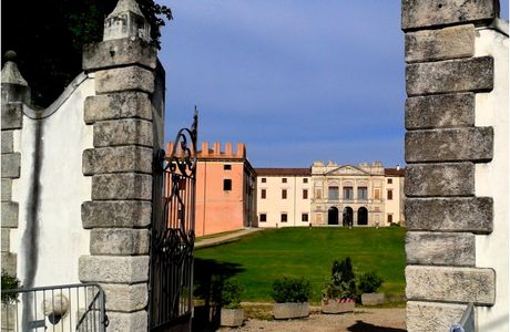 Santa Maria Annunziata di Castel D'Azzano