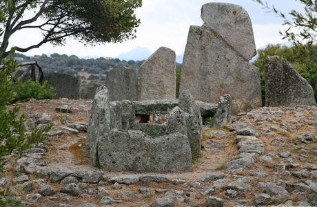 Tomba dei Giganti di Li Lolghi