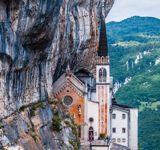 Santuario Madonna della Vetrana