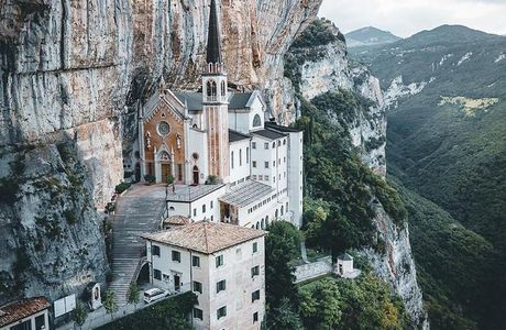 Santuario Madonna della Rocca