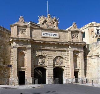 Victoria Gate