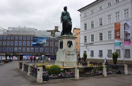 Mozart Monument