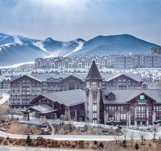 ZhangJiaKouShi ZhanLanGuan (QingShuiHe ZhongLu)