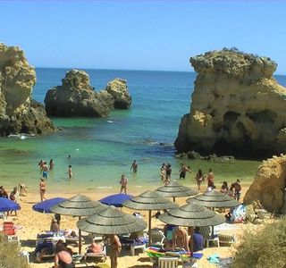 Praia dos Arrifes